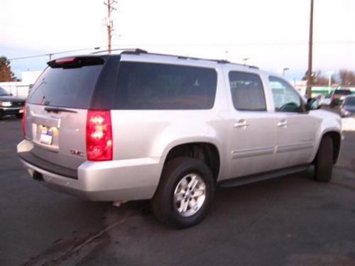 GMC Yukon XL 2010 photo 2