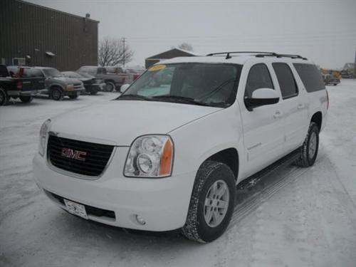 GMC Yukon XL 2010 photo 2