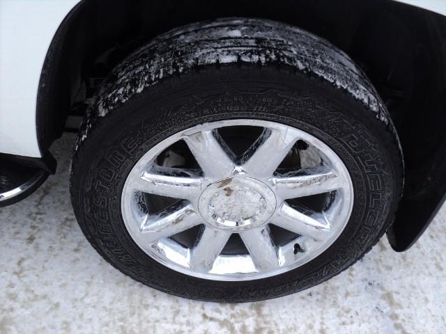 GMC Yukon XL 2010 photo 5