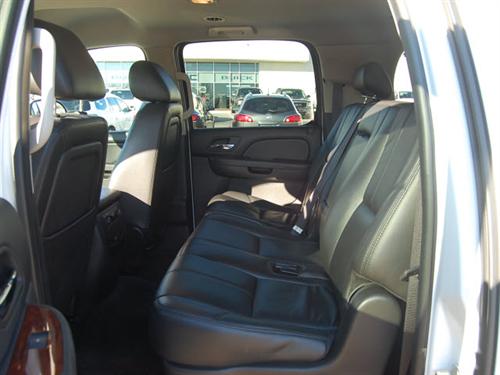 GMC Yukon XL 2010 photo 1