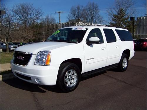 GMC Yukon XL 2010 photo 4