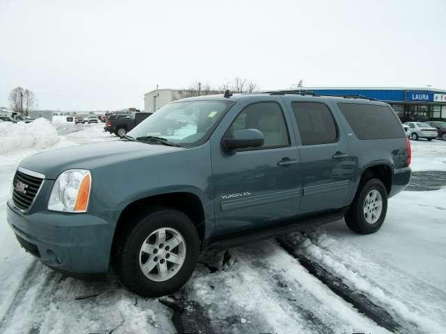 GMC Yukon XL 2010 photo 4