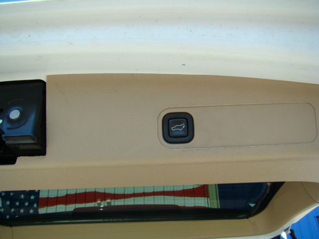 GMC Yukon XL 2010 photo 24