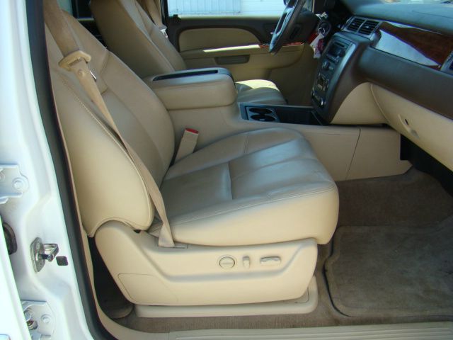 GMC Yukon XL 2010 photo 29