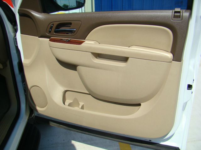 GMC Yukon XL 2010 photo 33