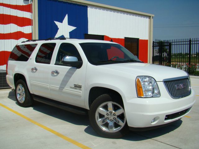 GMC Yukon XL 2010 photo 35