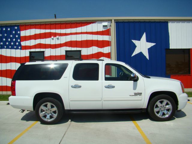 GMC Yukon XL 2010 photo 6