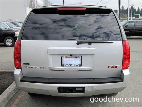 GMC Yukon XL 2010 photo 4