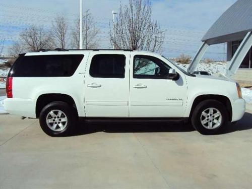 GMC Yukon XL 2010 photo 1