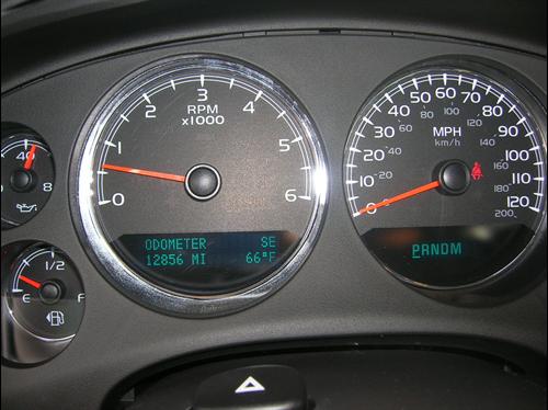 GMC Yukon XL 2010 photo 2