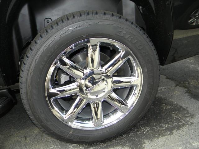 GMC Yukon XL 2011 photo 1