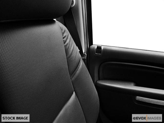 GMC Yukon XL 2011 photo 4