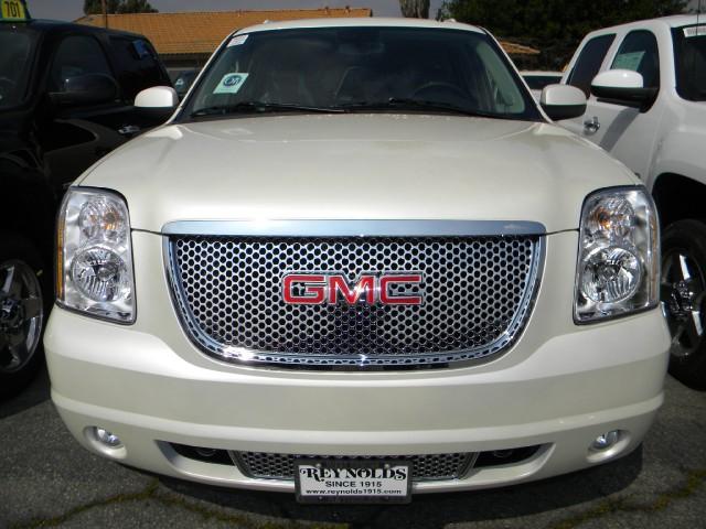GMC Yukon XL C300 Sport Sport Utility