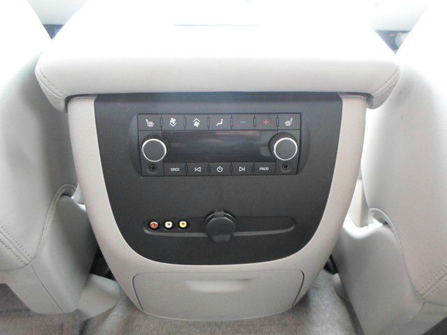 GMC Yukon XL 2011 photo 14