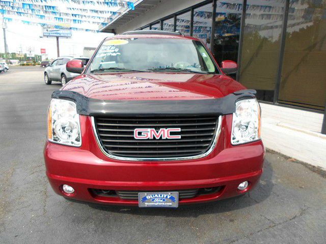 GMC Yukon XL 2011 photo 7