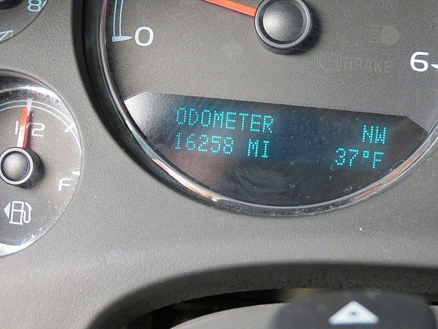 GMC Yukon XL 2012 photo 3