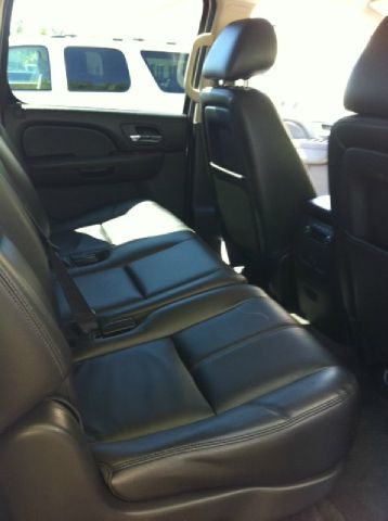 GMC Yukon XL 2013 photo 0