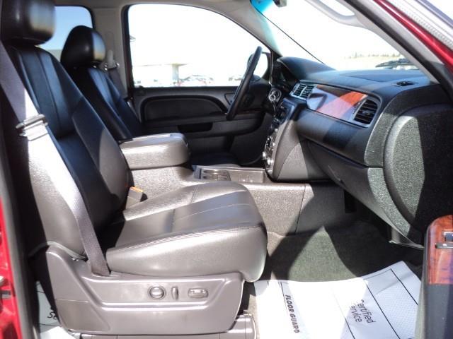 GMC Yukon XL 2013 photo 2