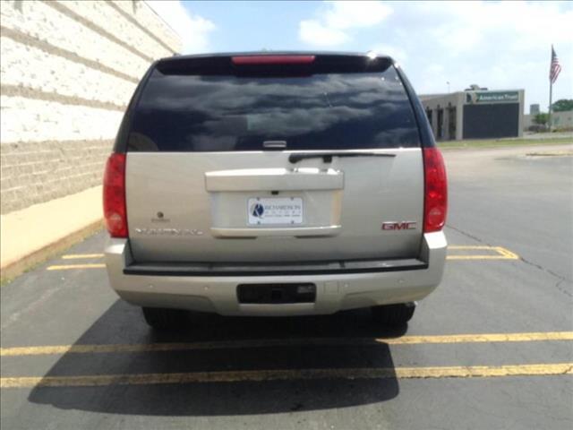 GMC Yukon XL 2014 photo 3