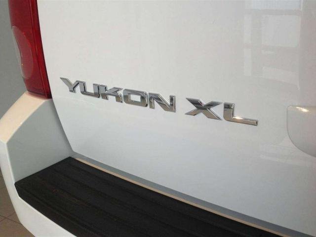 GMC Yukon XL 2014 photo 3
