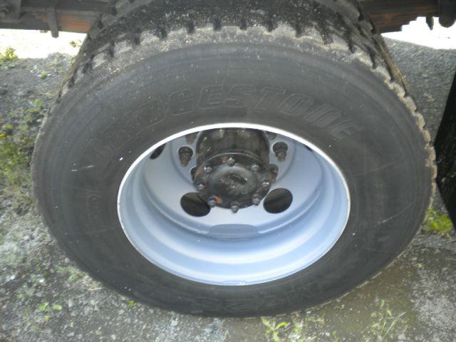 GMC t7500 2007 photo 2