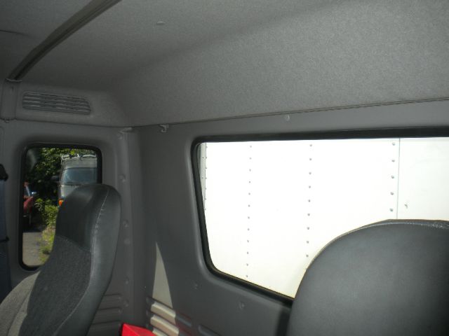 GMC t7500 2007 photo 8