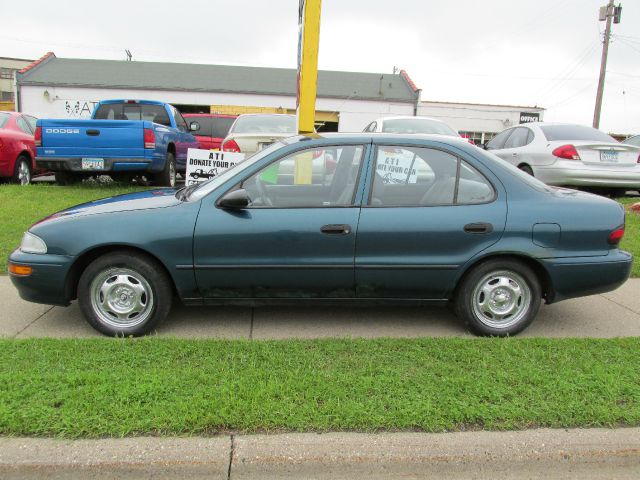 Geo Prizm 1994 photo 1