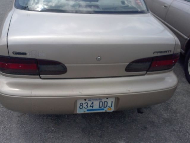Geo Prizm 1997 photo 2