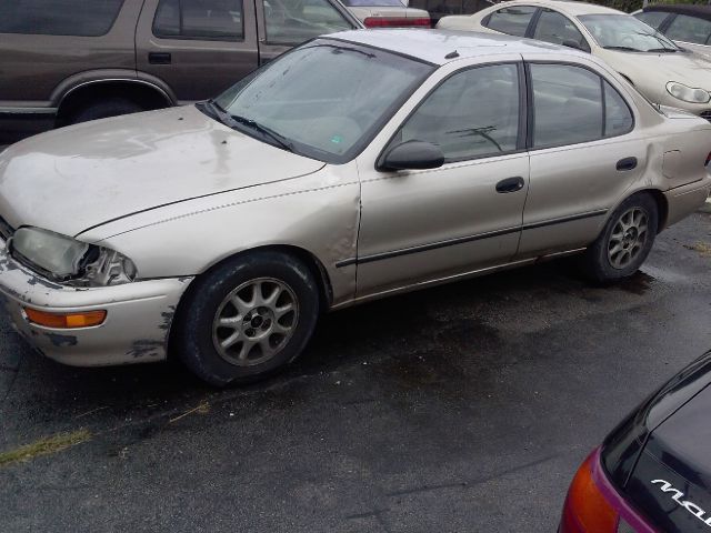 Geo Prizm 1997 photo 3