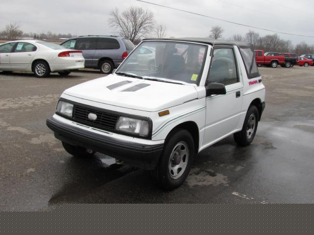 Geo Tracker 1993 photo 1