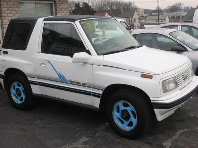 Geo Tracker 1994 photo 1