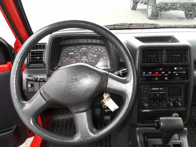 Geo Tracker 1994 photo 3