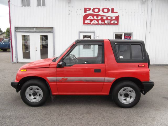 Geo Tracker 1994 photo 8