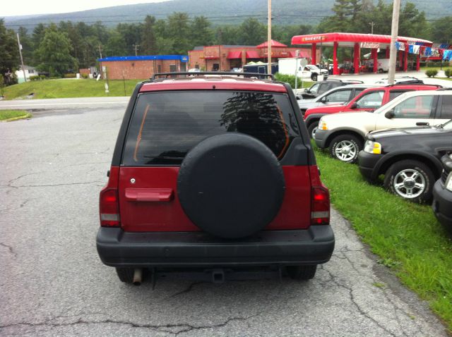 Geo Tracker 1996 photo 1