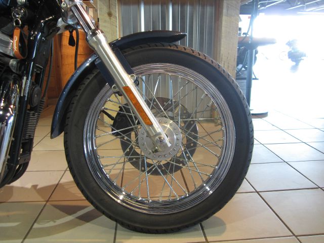Harley Davidson 883 2003 photo 4
