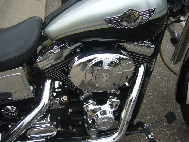 Harley Davidson DYNA Wide Glide 2003 photo 3
