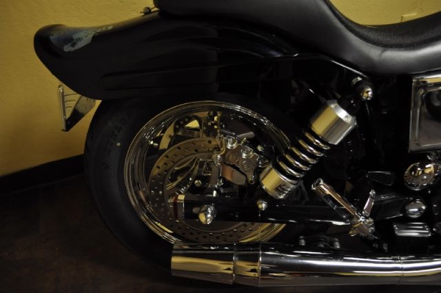 Harley Davidson FXDWG 1997 photo 3