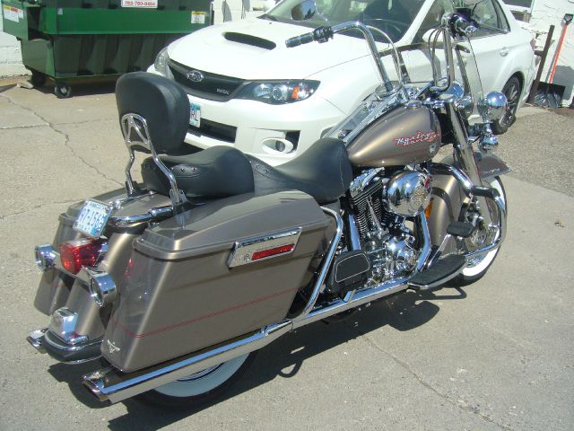 Harley Davidson ROAD KING CLASSIC 2004 photo 3