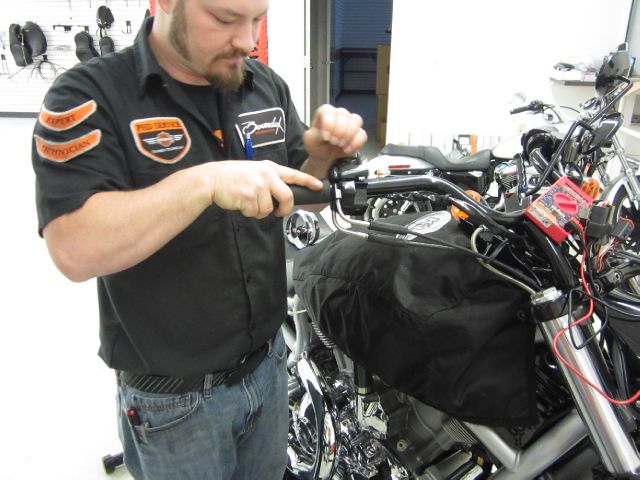 Harley Davidson SERVICE AND MAINTENANCE 2014 photo 0