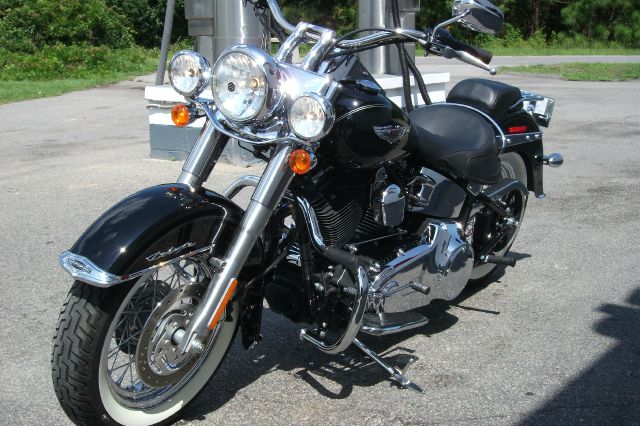 Harley Davidson SOFTAIL DELUXE Unknown Motorcycle