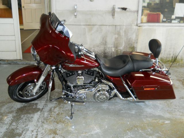 Harley Davidson STREET GLIDE Lariatloaded1-owner Motorcycle