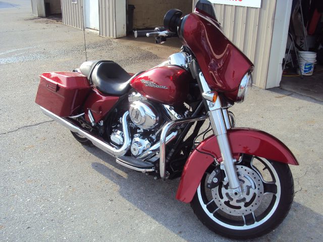 Harley Davidson STREET GLIDE 2012 photo 2