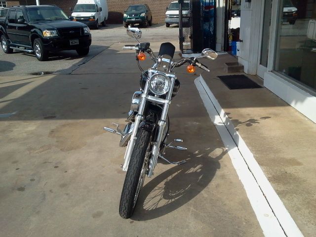 Harley Davidson XL883C 2007 photo 2
