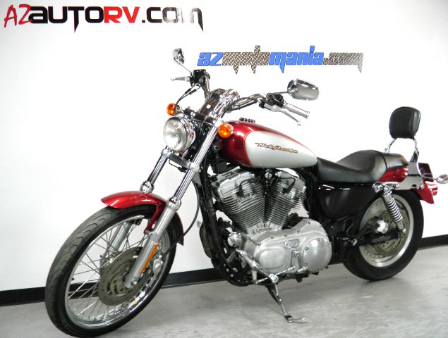 Harley Davidson XL883C Sportster Custom 2004 photo 4