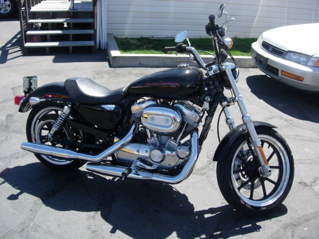 Harley Davidson XL883L 2011 photo 2