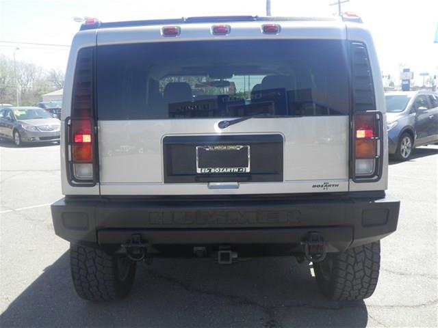 Hummer H2 2004 photo 4