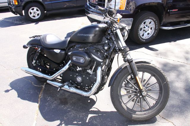 Harley Davidson 883 2010 photo 1