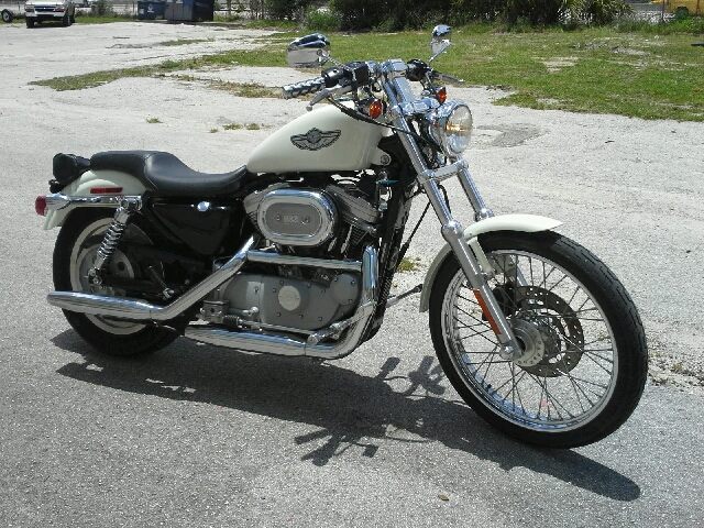 Harley Davidson 883 Sportster SEL W/backup Camera Motorcycle