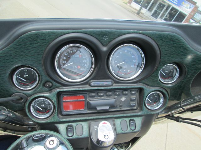 Harley Davidson Classic Disovery Motorcycle