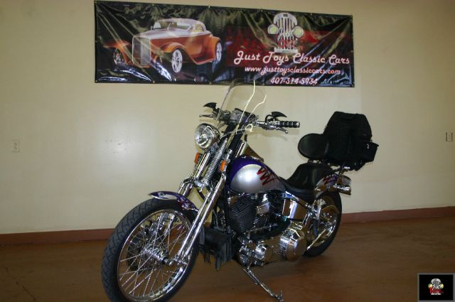 Harley Davidson dyna glide 2006 photo 4